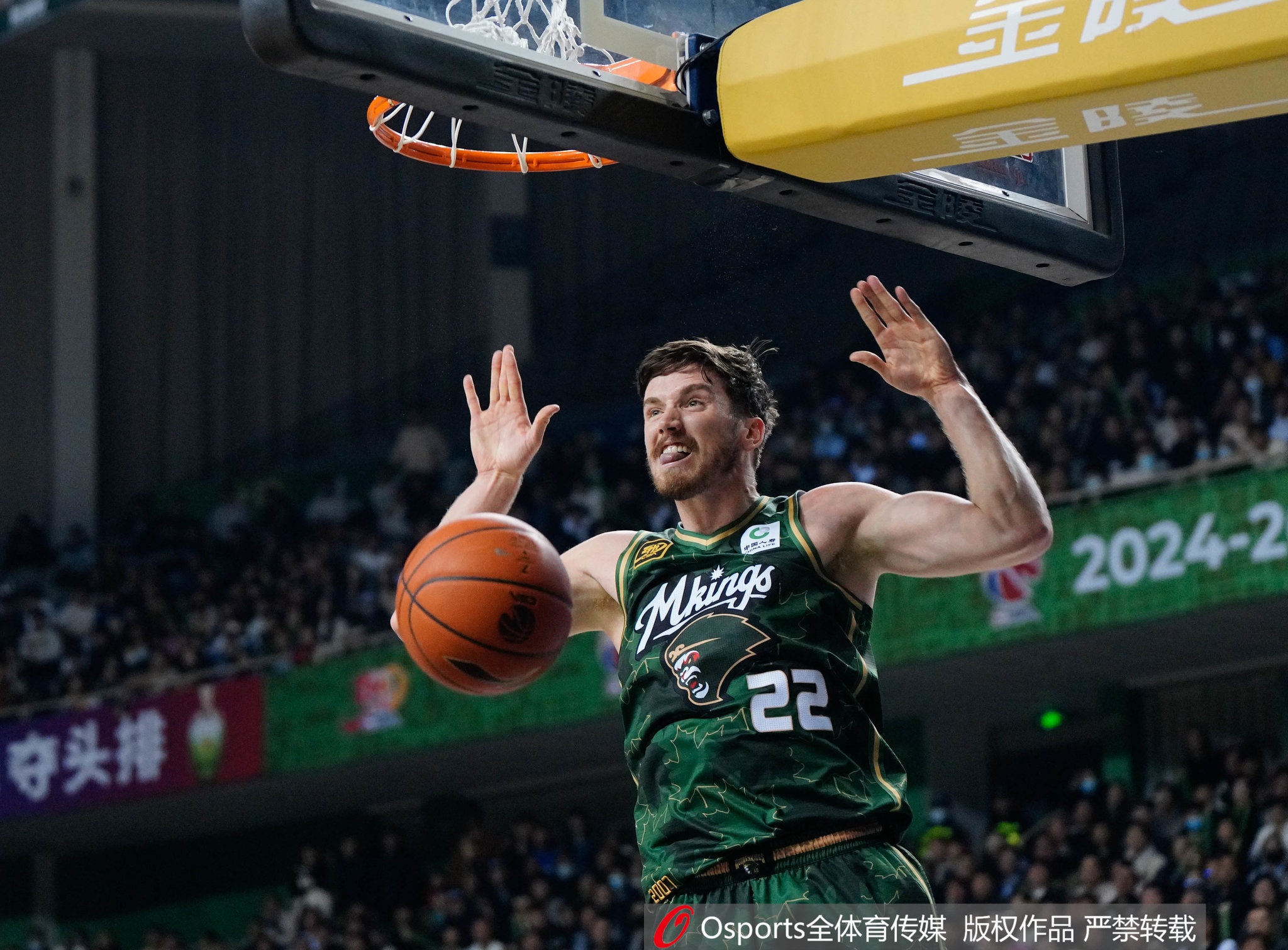 撑起进攻!半场利夫11中6贡献13分3板&戴维斯也11中6拿12分7助